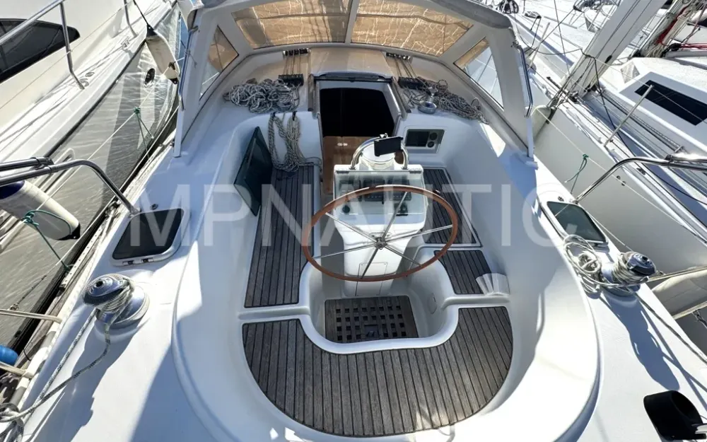 slider 2 Beneteau Oceanis 36 CC