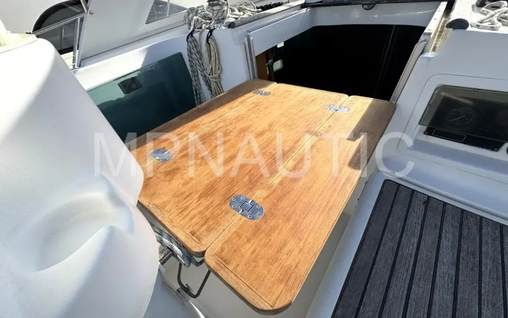 slider 4 Beneteau Oceanis 36 CC