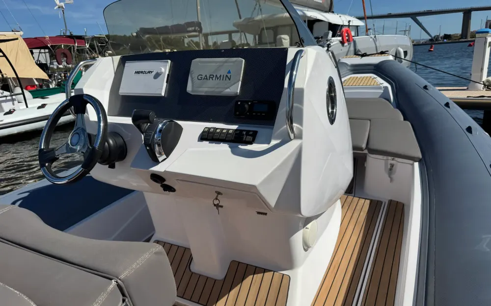 slider 9 Stingher  30 GT