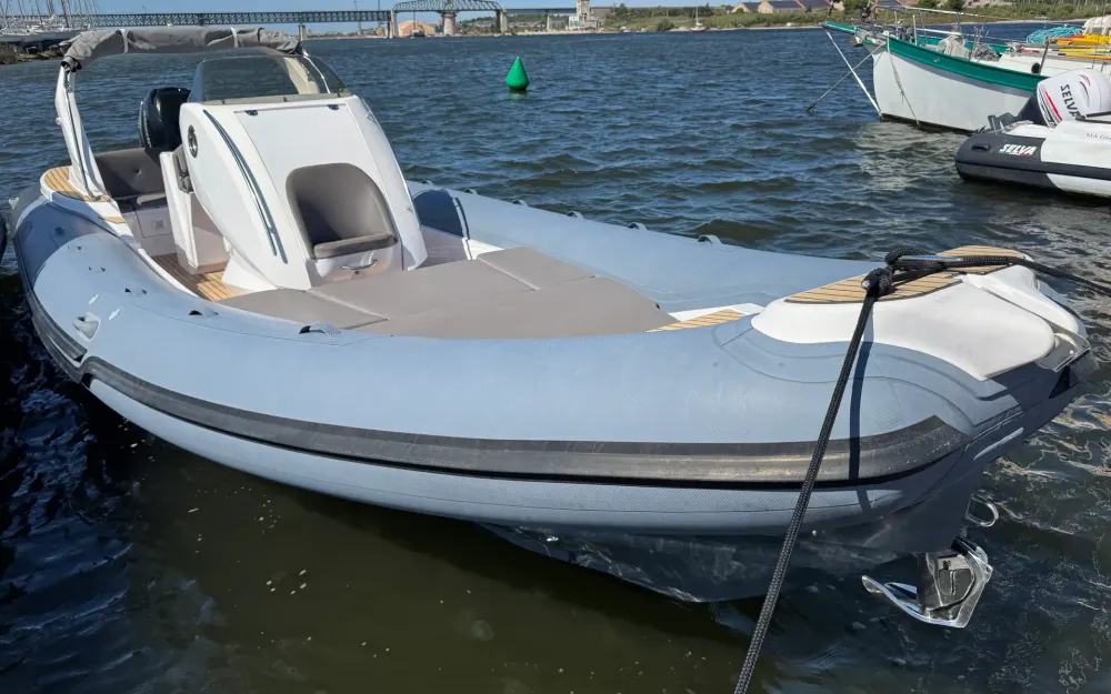 slider 1 Stingher  30 GT
