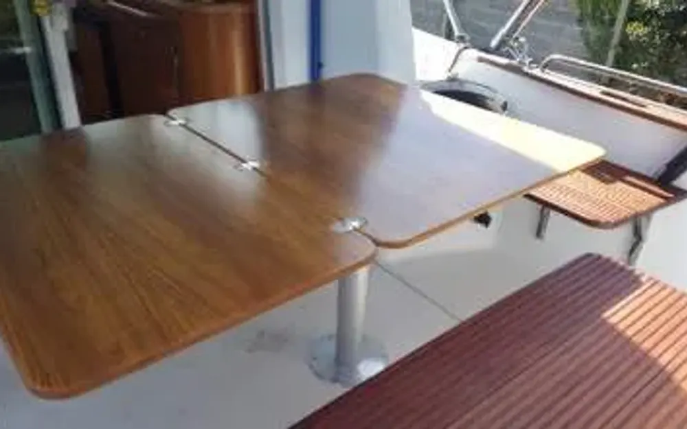 slider 7 Jeanneau Merry Fisher 805