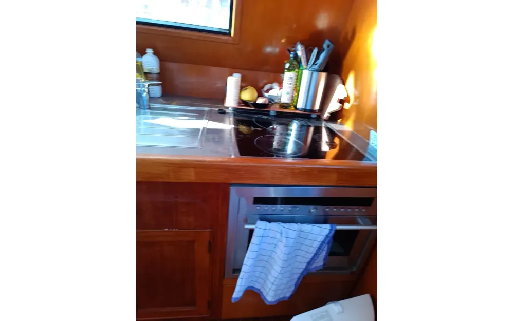 slider 27 King Yacht Monterey 46