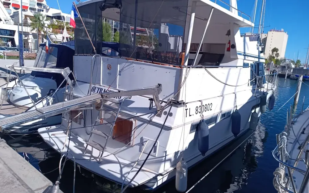 slider 3 King Yacht Monterey 46