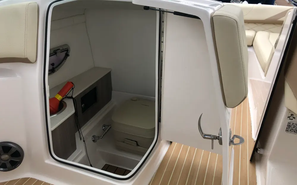 slider 13 REGAL 26 Fasdeck