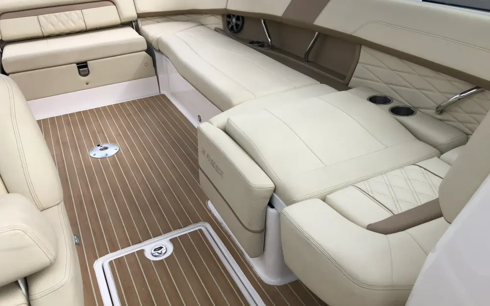 slider 8 REGAL 26 Fasdeck