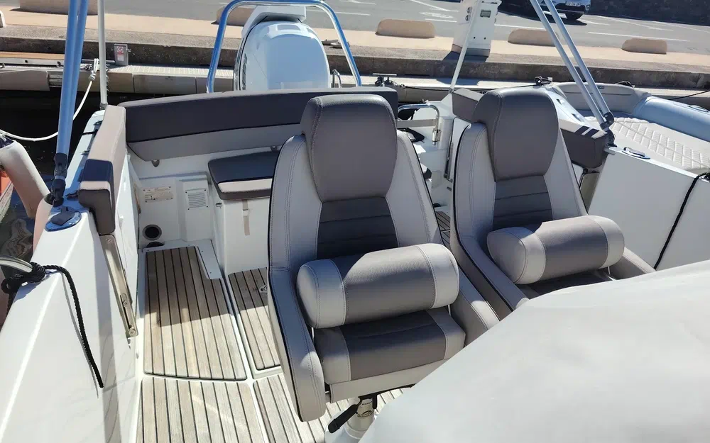 slider 2 Jeanneau Cap Camarat 7.5 CC