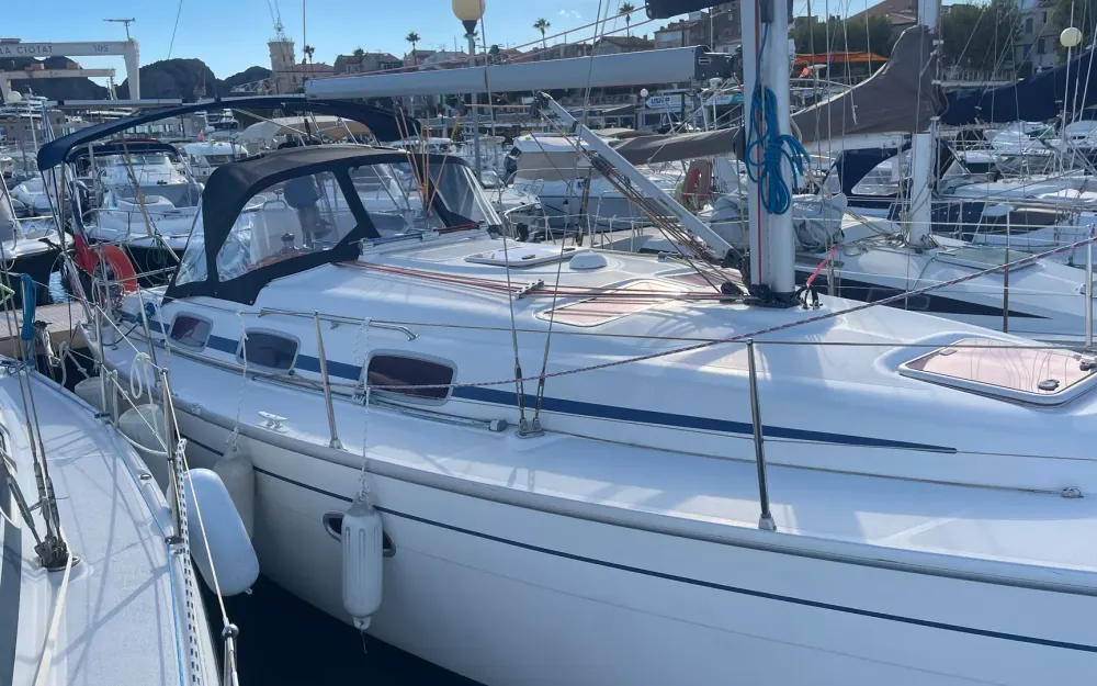 slider 0 Bavaria  33 Cruiser