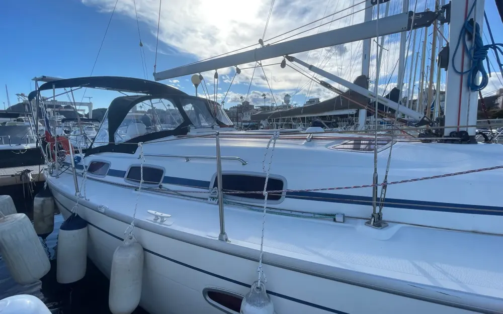 slider 2 Bavaria  33 Cruiser