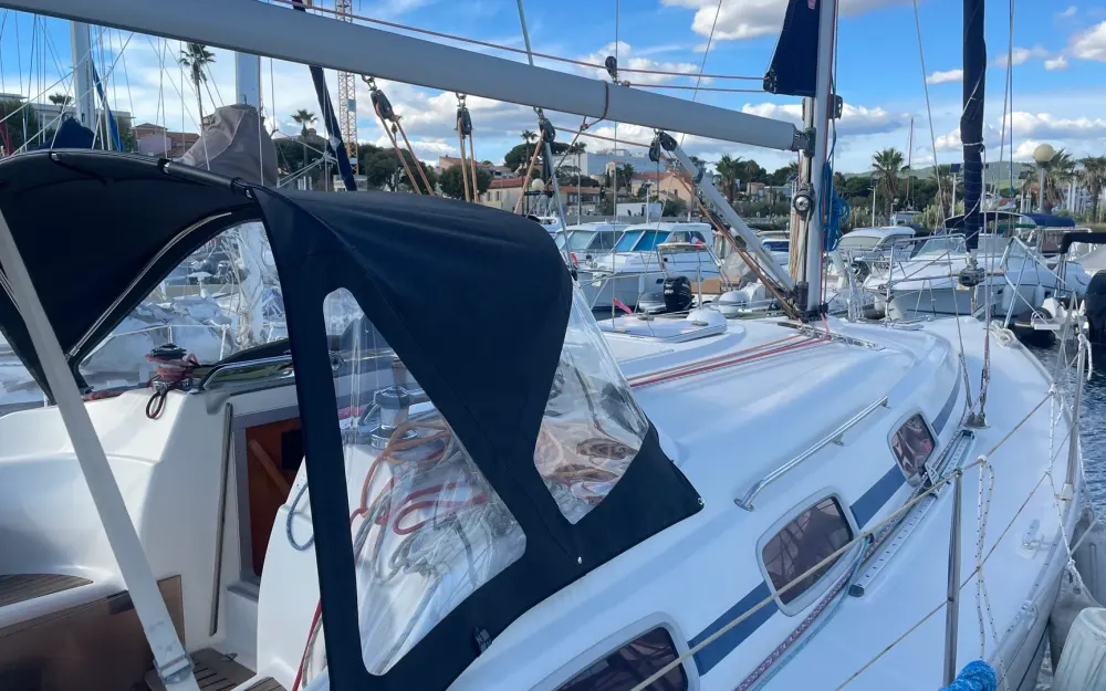 slider 3 Bavaria  33 Cruiser