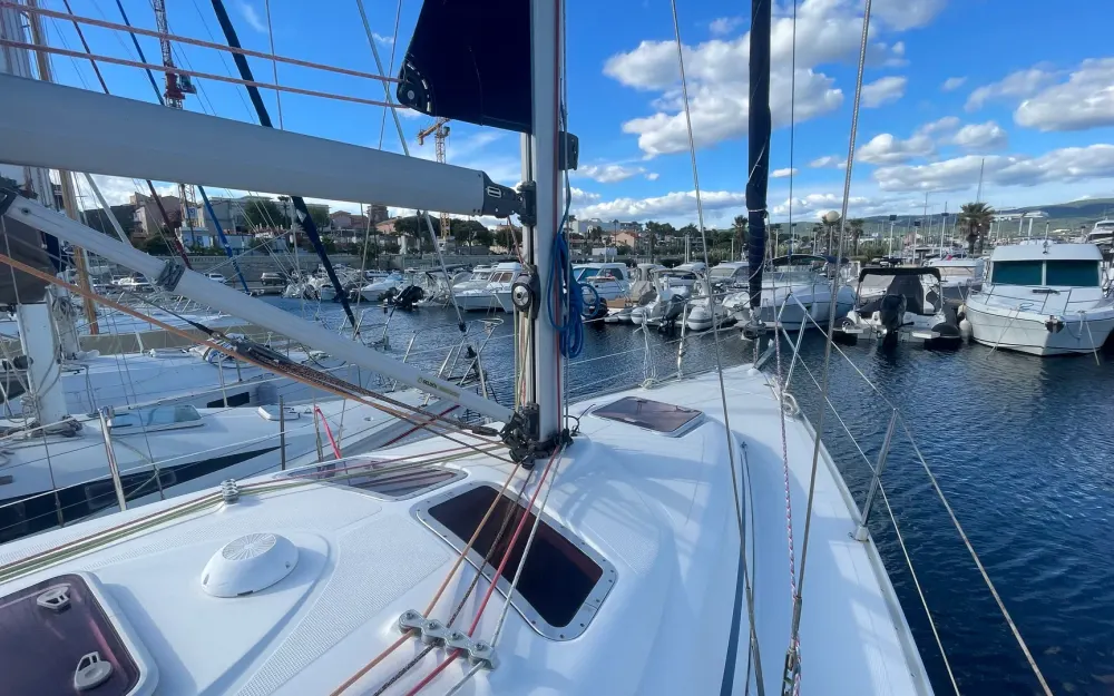 slider 5 Bavaria  33 Cruiser