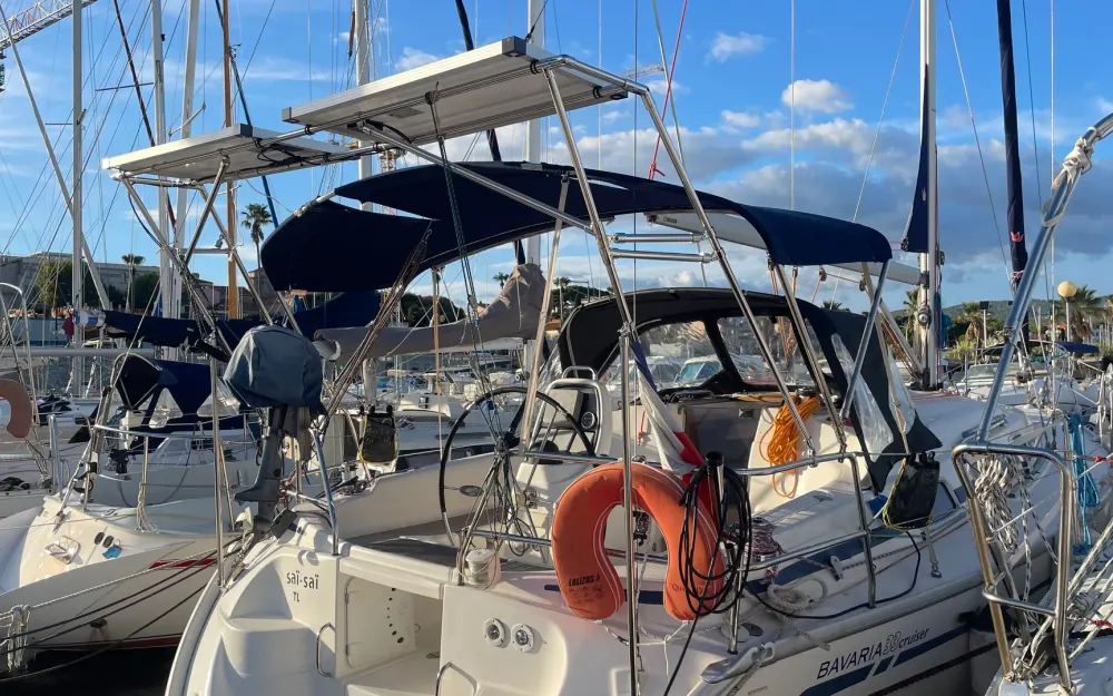 slider 77 Bavaria  33 Cruiser