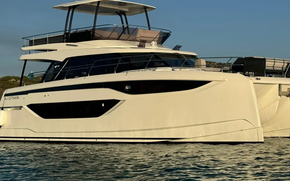 slider 2 Jeanneau Prestige M48