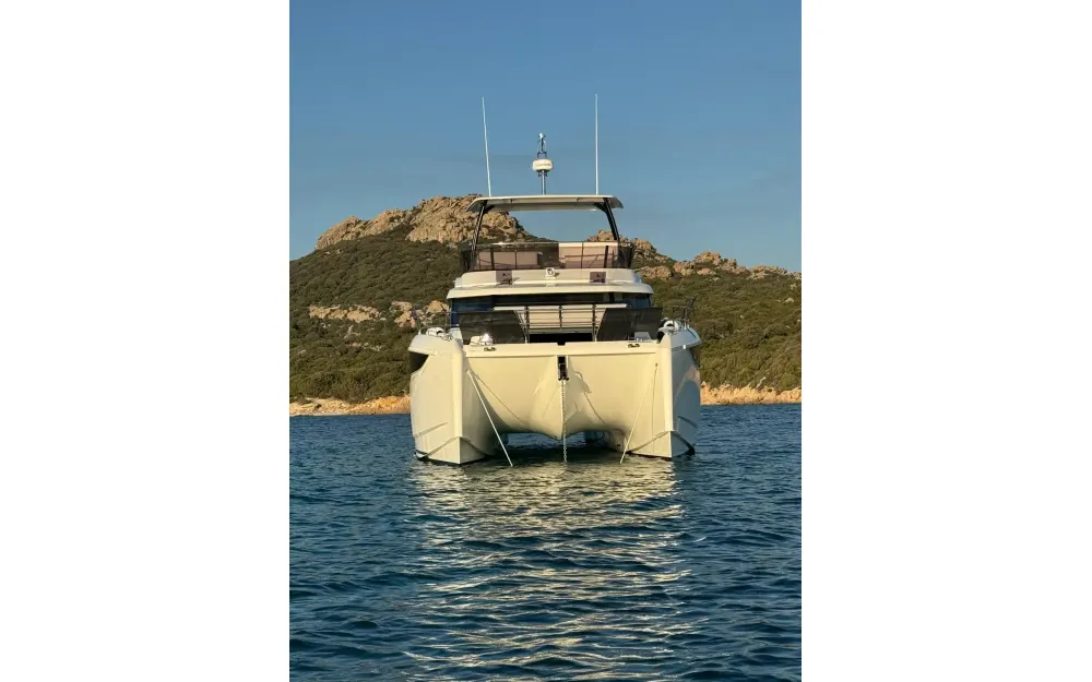 slider 3 Jeanneau Prestige M48