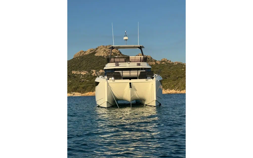 slider 3 Prestige Yachts M48