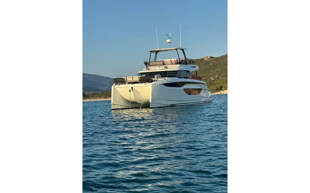 slider 4 Prestige Yachts M48