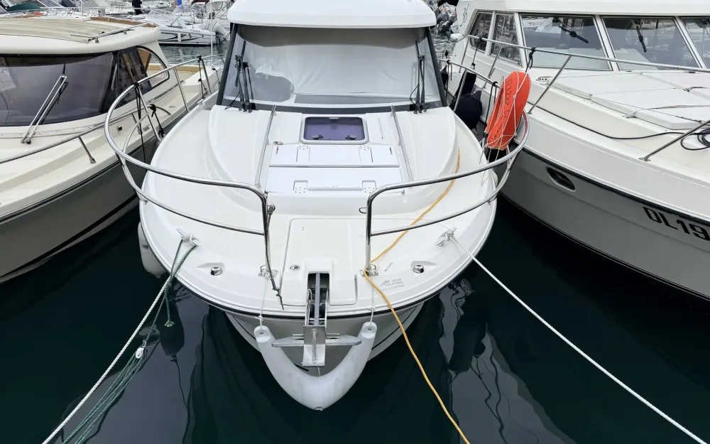 slider 1 Jeanneau Merry Fisher 895