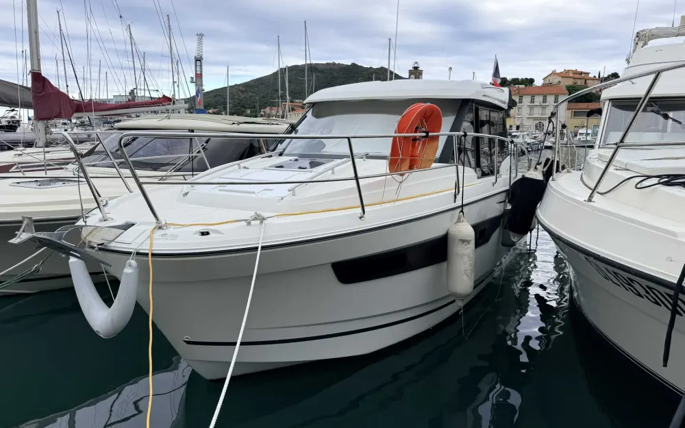 slider 2 Jeanneau Merry Fisher 895