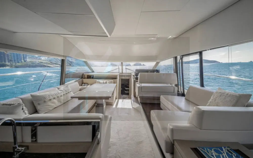 slider 3 Jeanneau Prestige 520 Fly