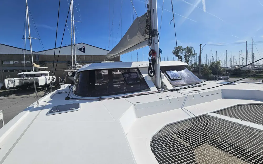 slider 16 Nautitech  40