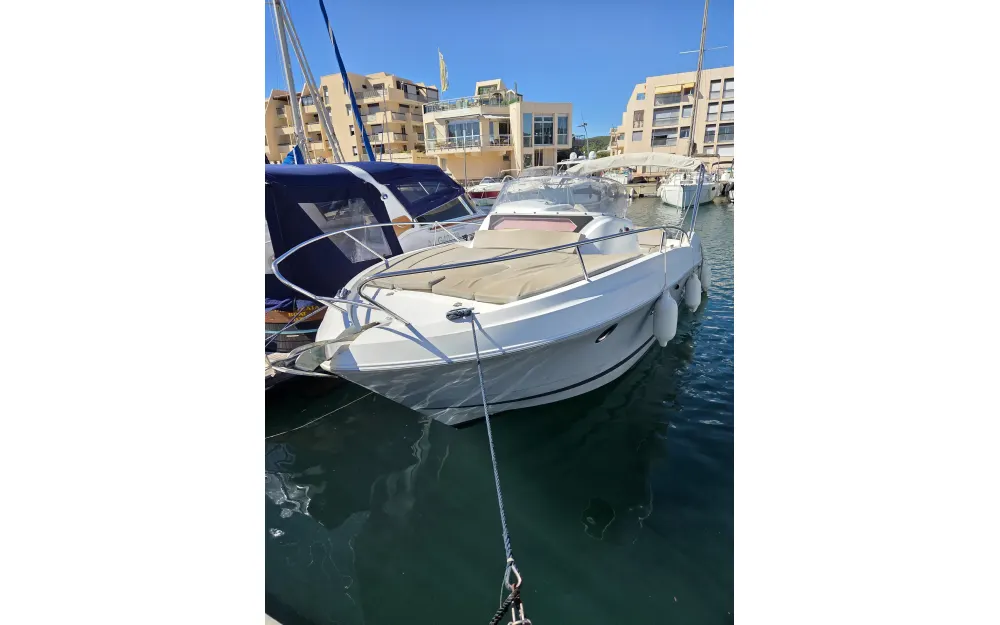 slider 0 Beneteau Flyer 850 Sun Deck