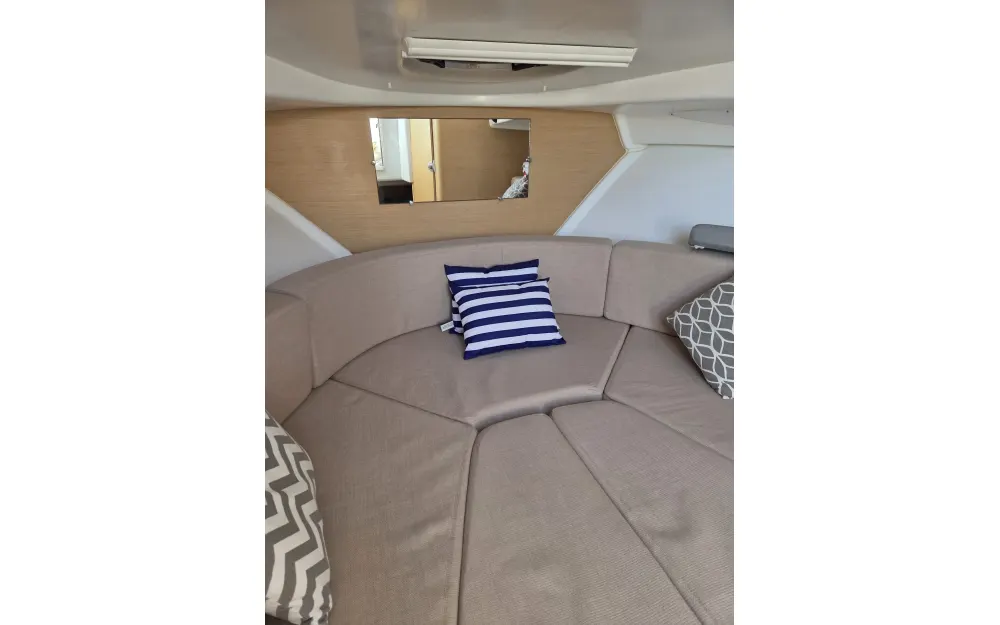 slider 16 Beneteau Flyer 850 Sun Deck