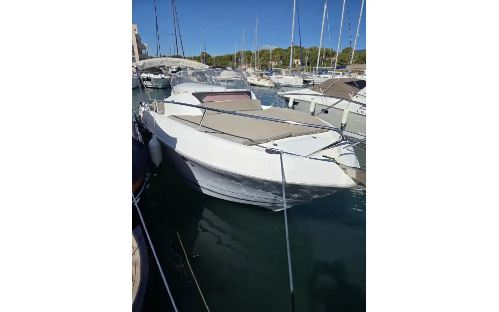 slider 19 Beneteau Flyer 850 Sun Deck