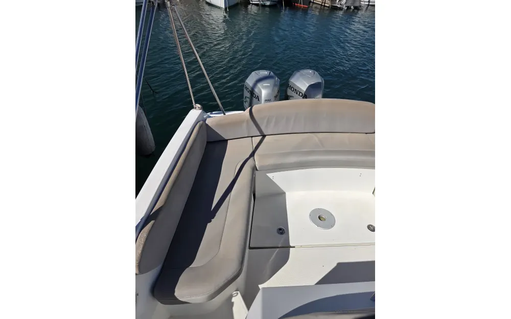 slider 24 Beneteau Flyer 850 Sun Deck
