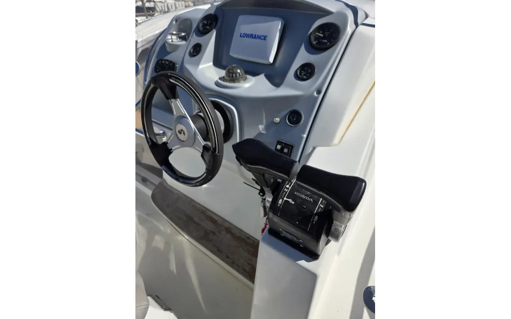 slider 32 Beneteau Flyer 850 Sun Deck