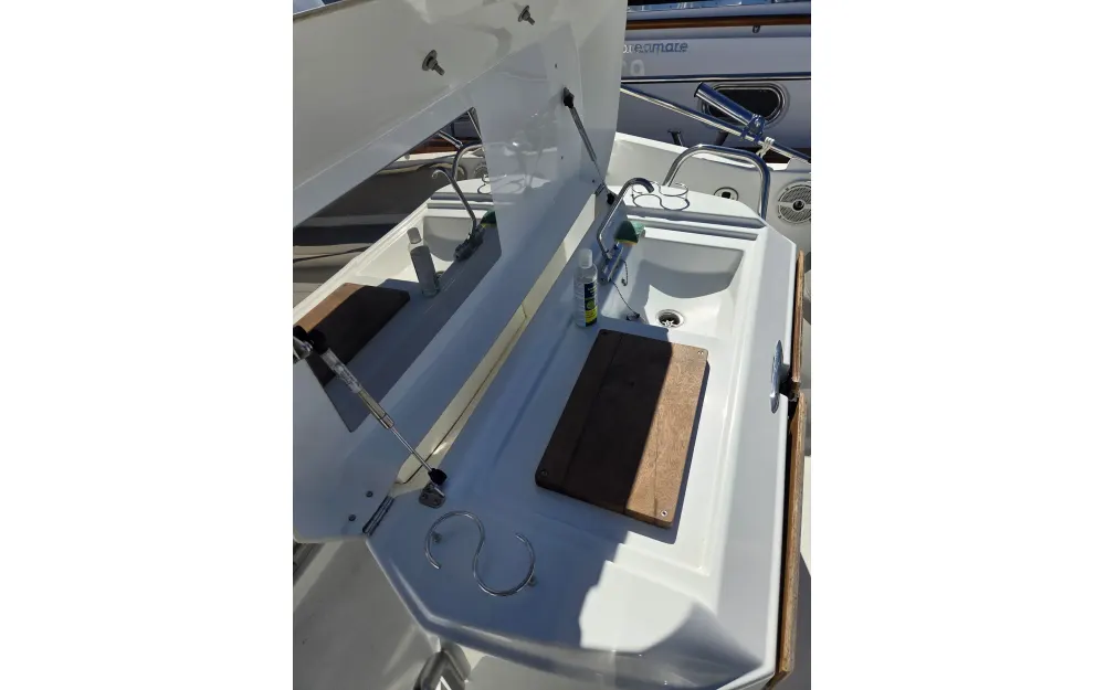 slider 37 Beneteau Flyer 850 Sun Deck