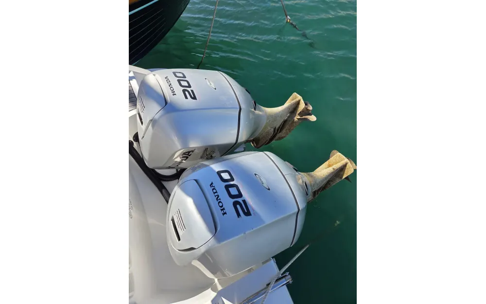 slider 40 Beneteau Flyer 850 Sun Deck