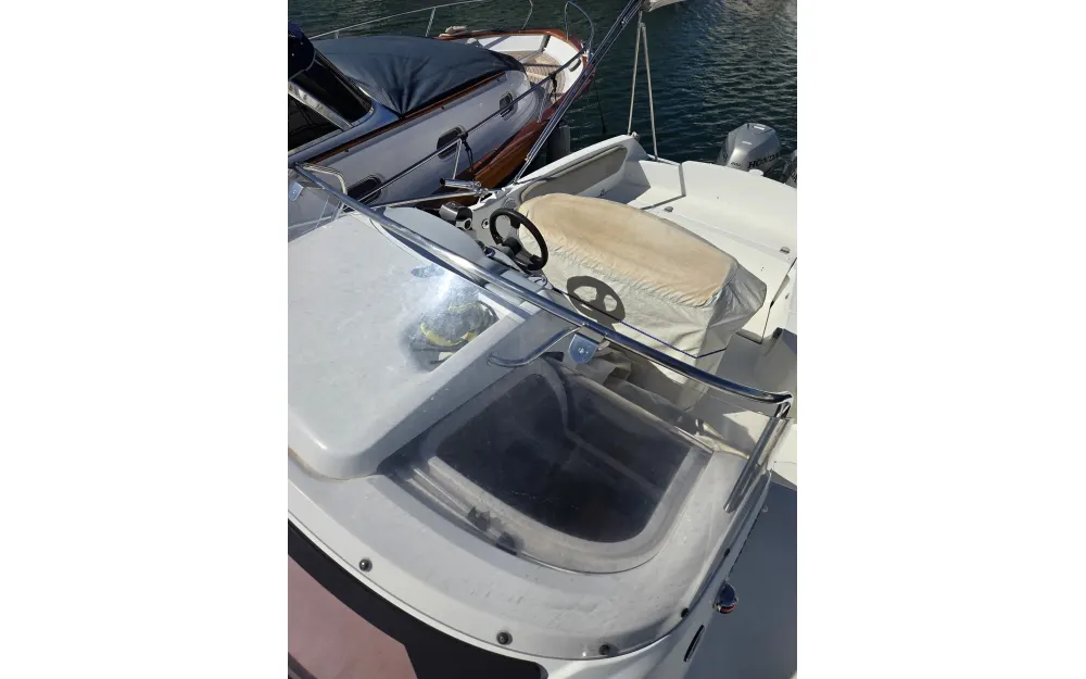 slider 7 Beneteau Flyer 850 Sun Deck