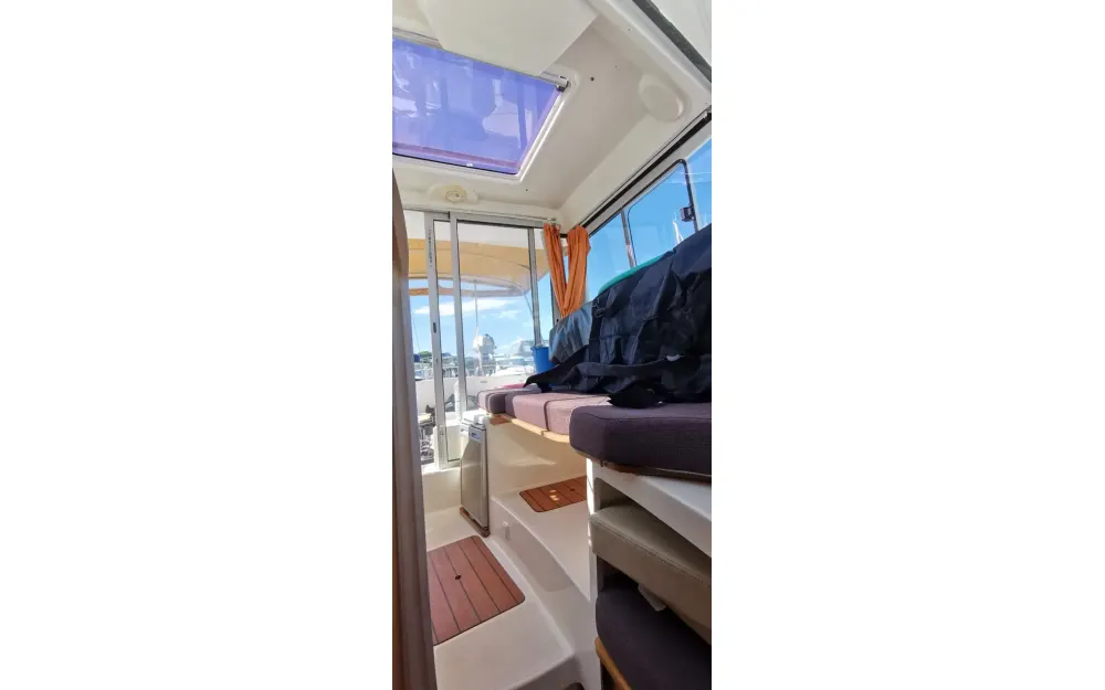 slider 6 Jeanneau Merry Fisher 725