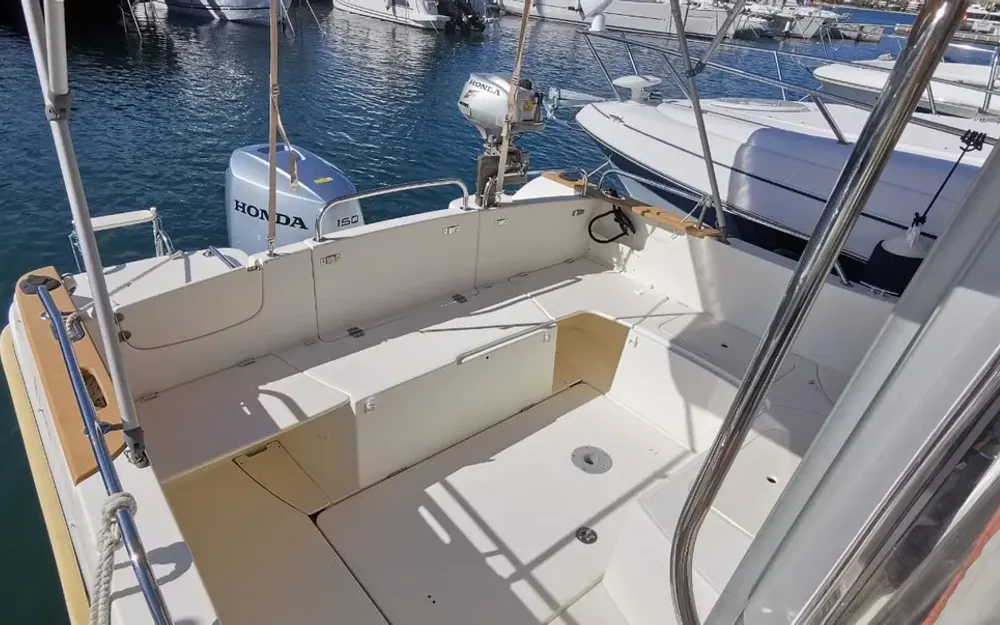 slider 11 Jeanneau Merry Fisher 725