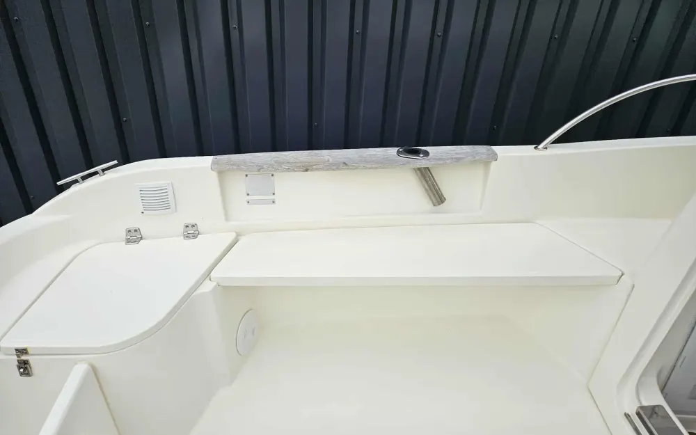 slider 13 Quicksilver  500 Pilothouse