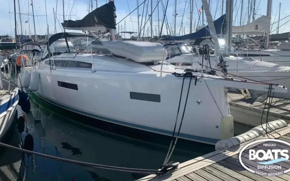slider 0 Jeanneau Sun Odyssey 380