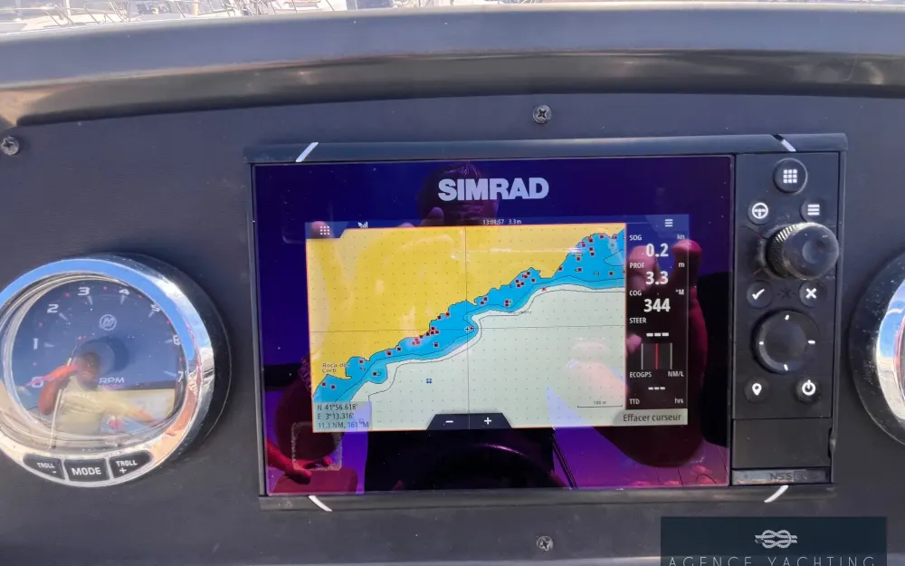 slider 9 Quicksilver Activ 675 Sundeck