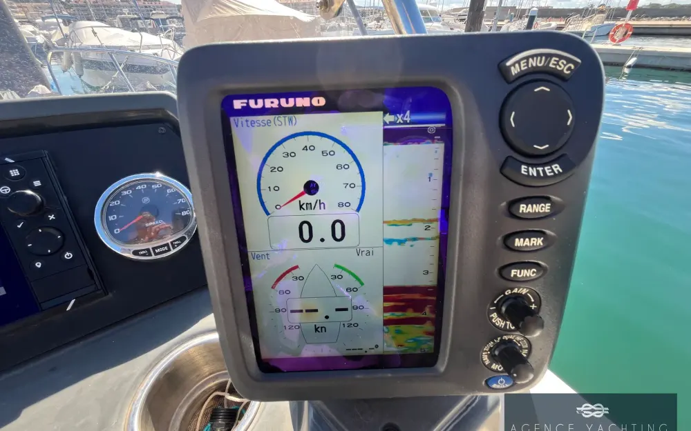 slider 10 Quicksilver Activ 675 Sundeck