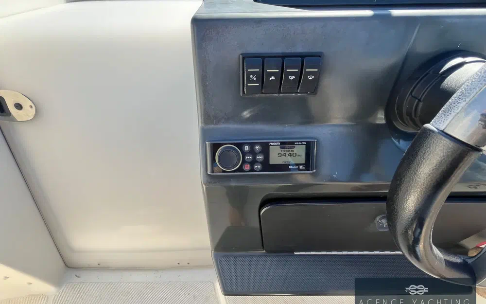 slider 11 Quicksilver 675