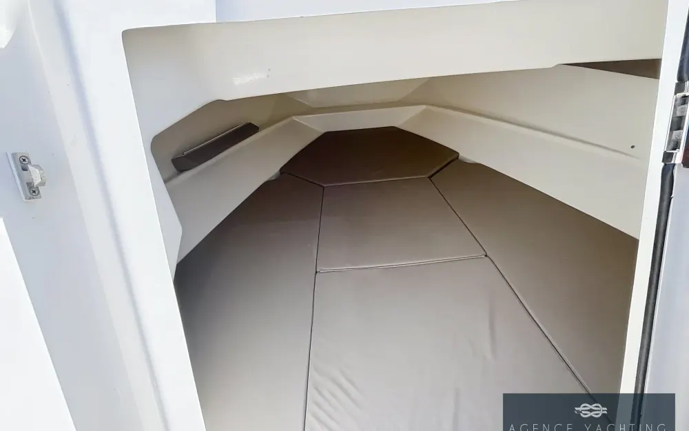 slider 6 Quicksilver Activ 675 Sundeck
