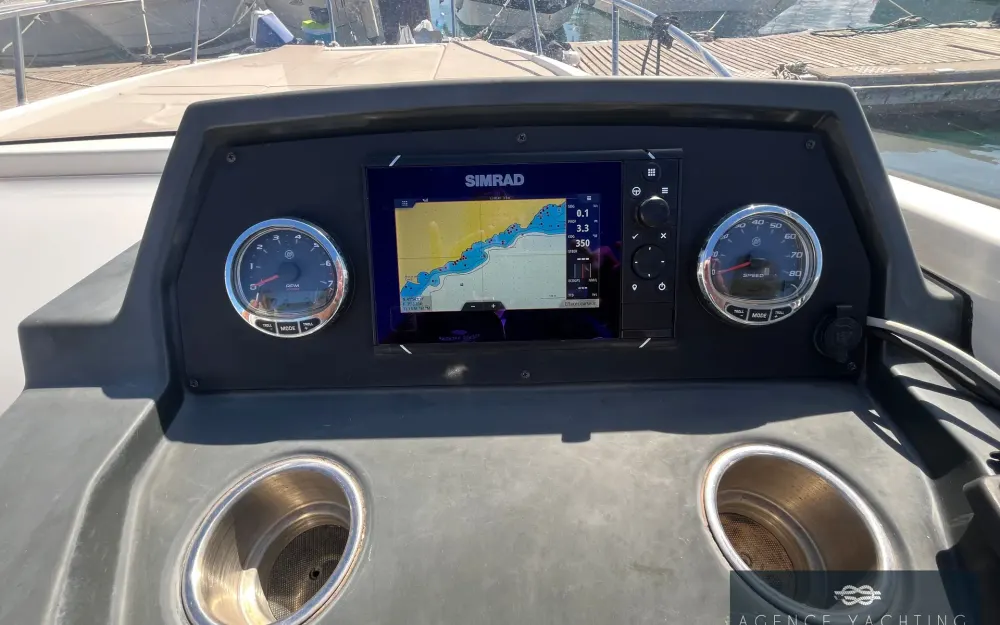 slider 8 Quicksilver Activ 675 Sundeck