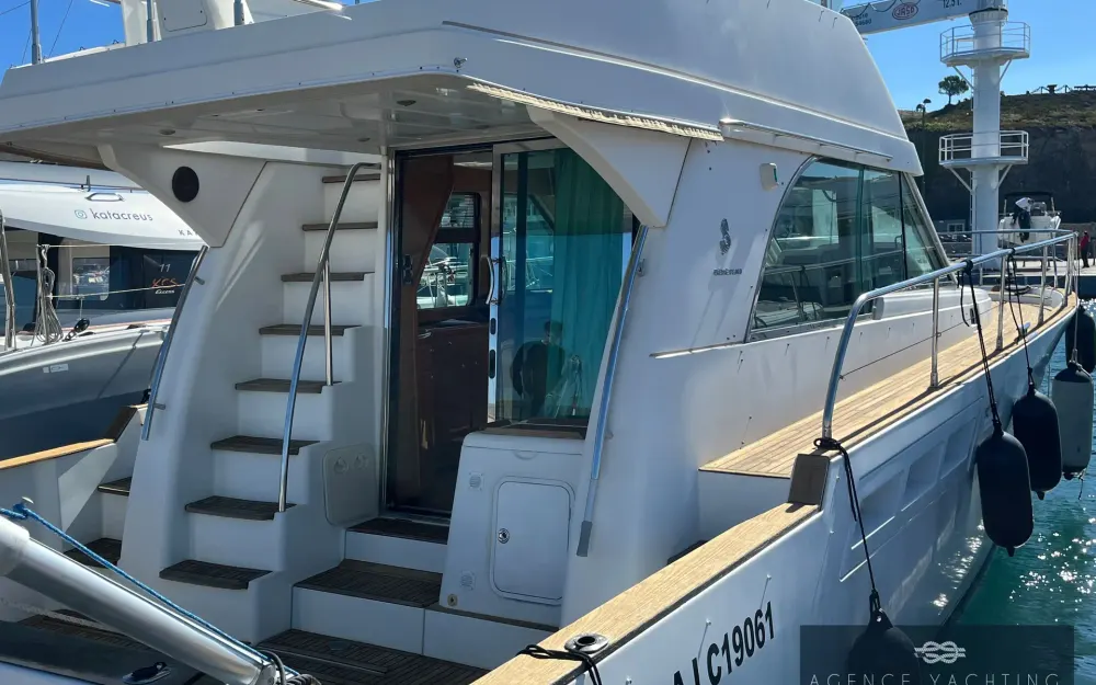 slider 42 Beneteau Antares 13.80