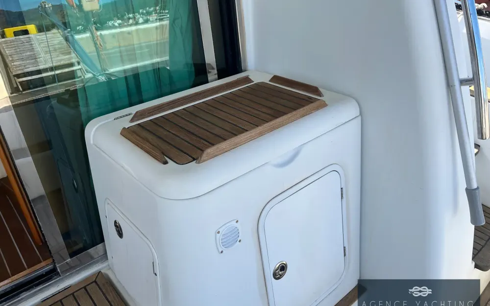 slider 63 Beneteau Antares 13.80