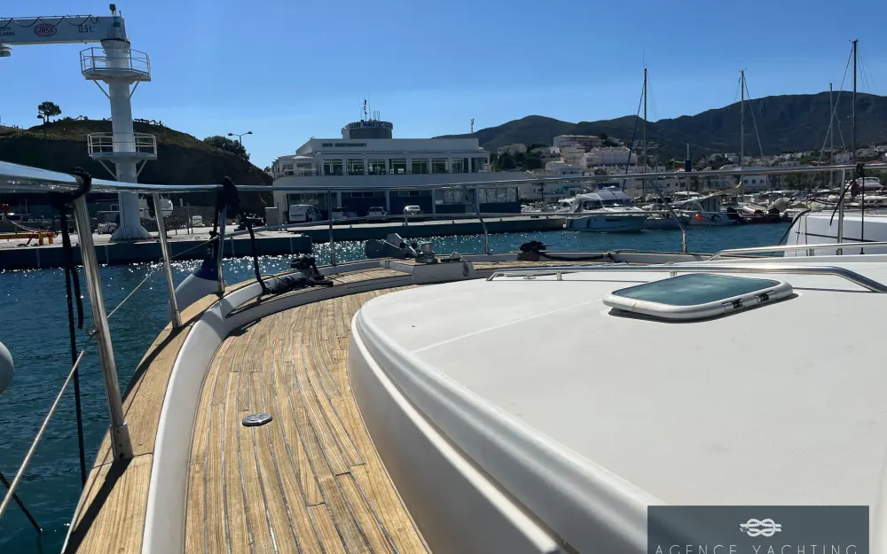 slider 68 Beneteau Antares 13.80