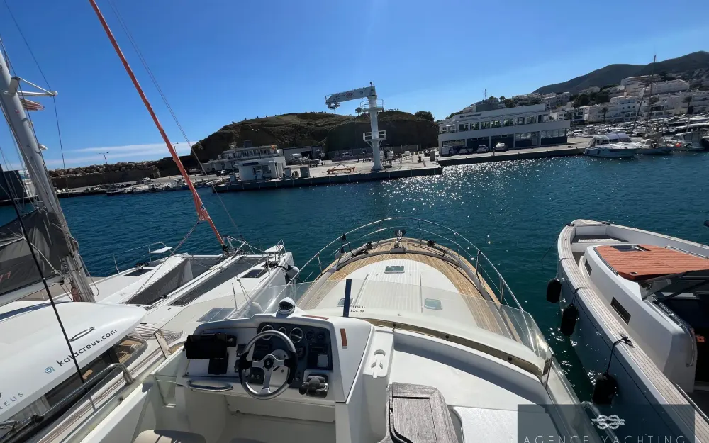 slider 69 Beneteau Antares 13.80