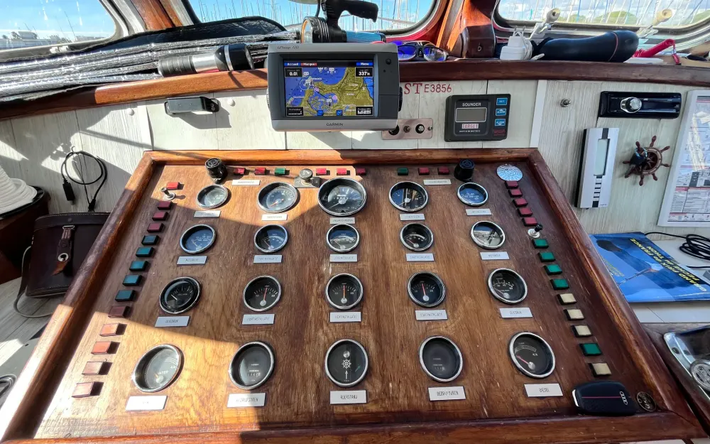 slider 9 Trawler  15 m