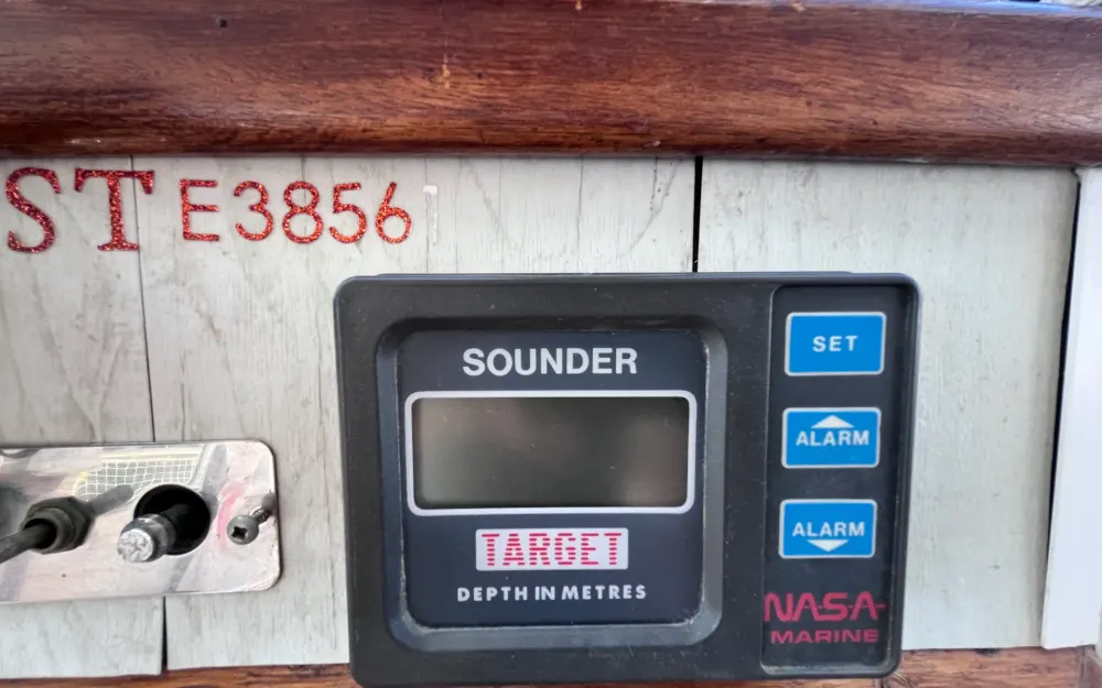 slider 13 Trawler  15 m