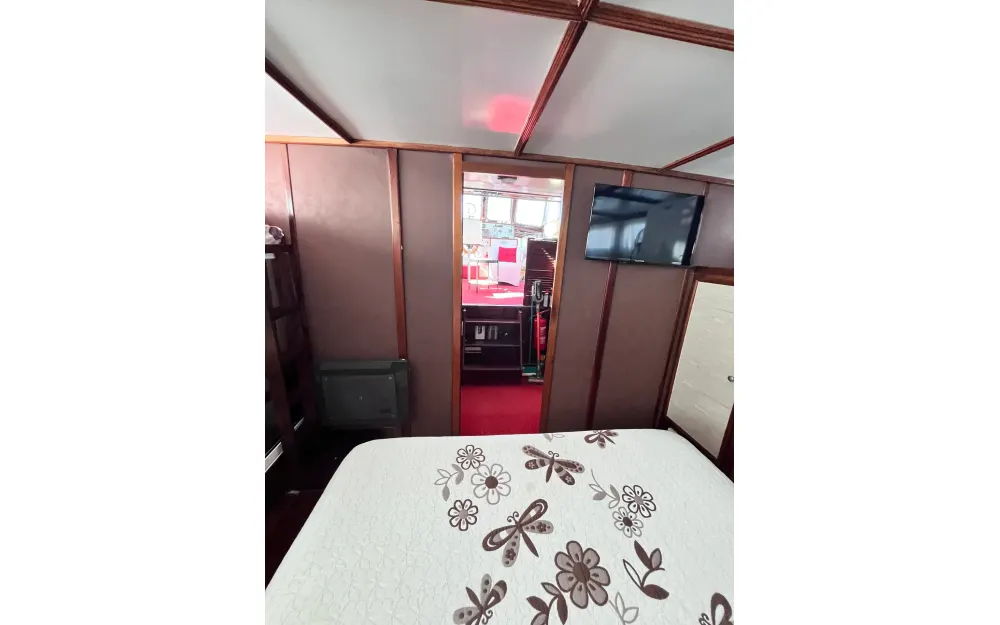 slider 21 Trawler  15 m