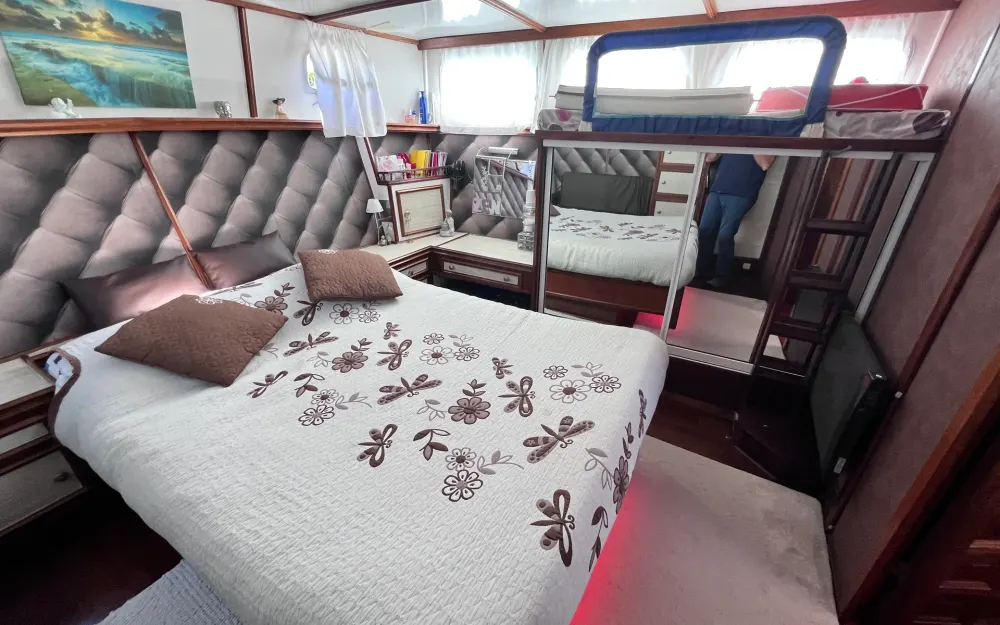 slider 24 Trawler  15 m