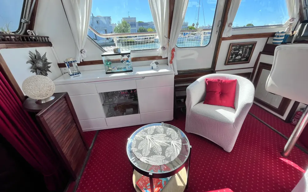 slider 8 Trawler  15 m