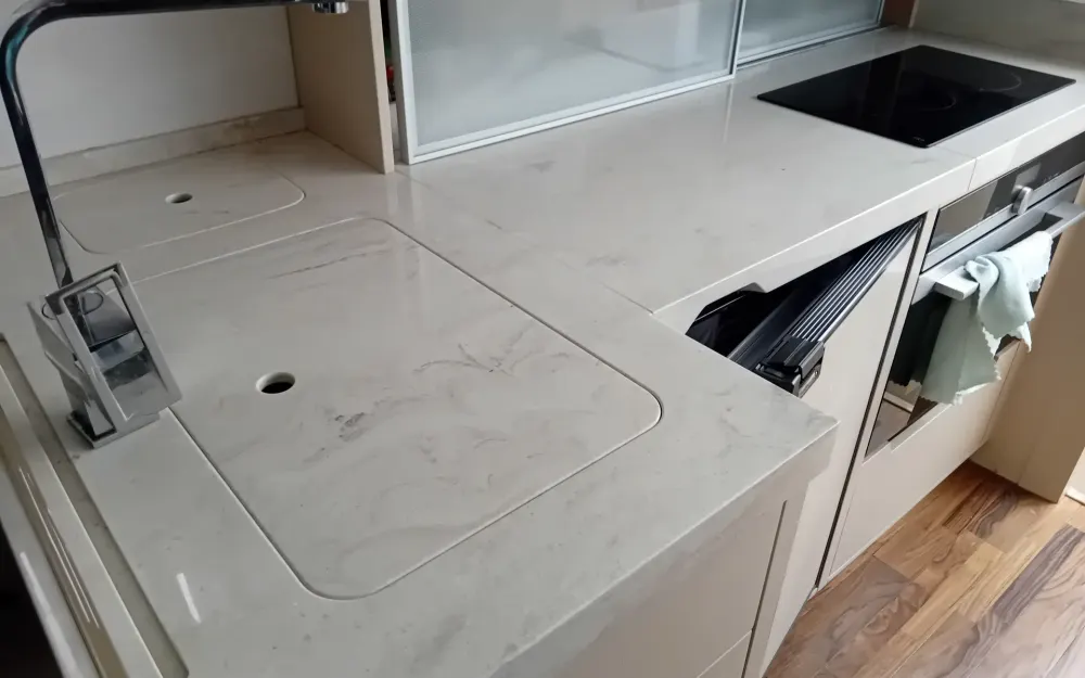 slider 1 Galeon  420 Fly